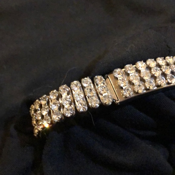 Vintage Rhinestone Bracelet - Picture 2 of 6